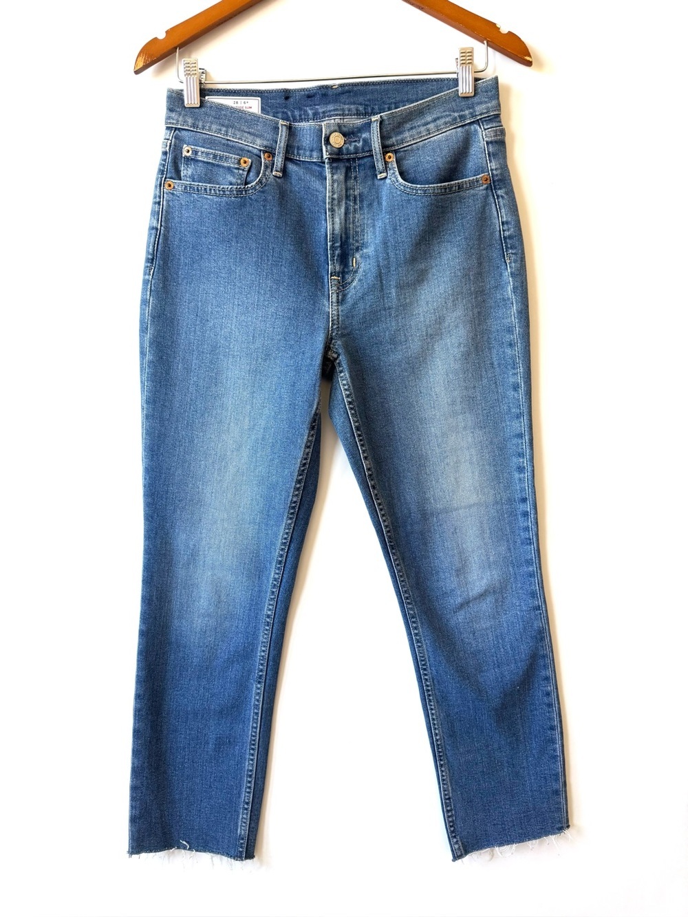 GAP Vintage Mid Rise Slim Jeans 28